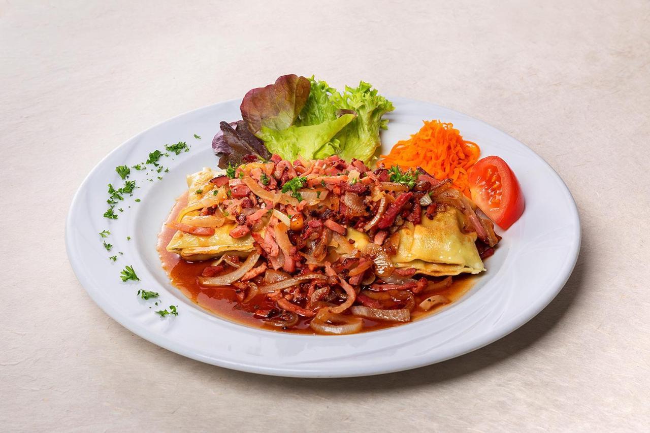 Hotel & Restaurant Sichelschmiede ไฟรบวร์กอิมไบรส์เกา ภายนอก รูปภาพ
